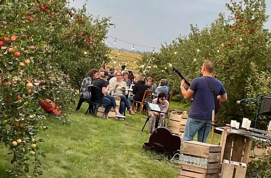 Tasting through the Orchard Event – Nystrom Orchard